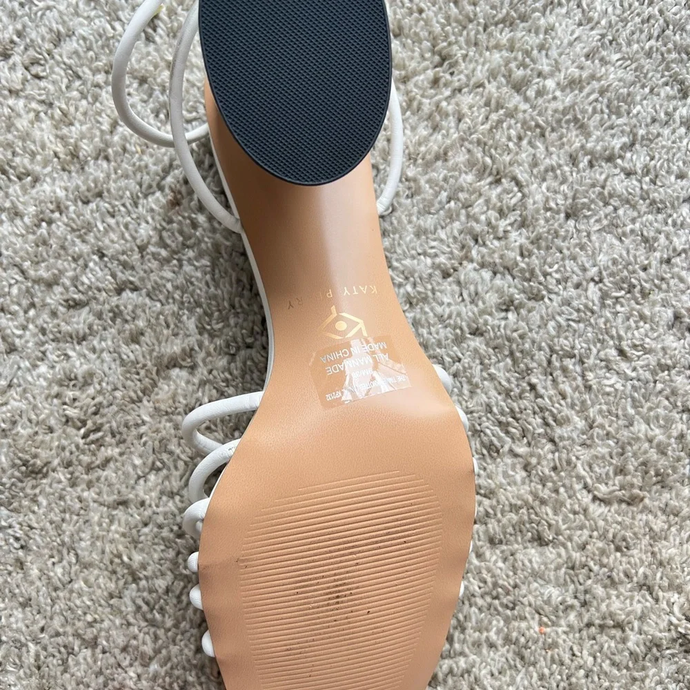 Katy Perry Collections Silver and White Strappy Heels. New without tags - Picture 6 of 7